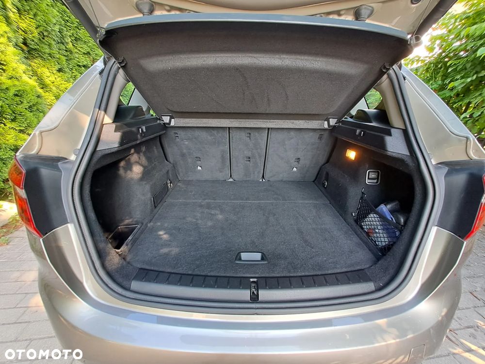 BMW Seria 2 218d Advantage - 13