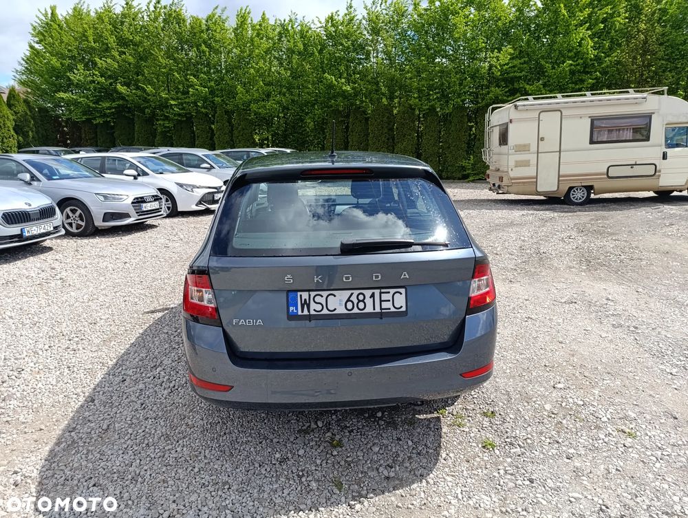 Skoda Fabia 1.0 TSI Ambition - 11