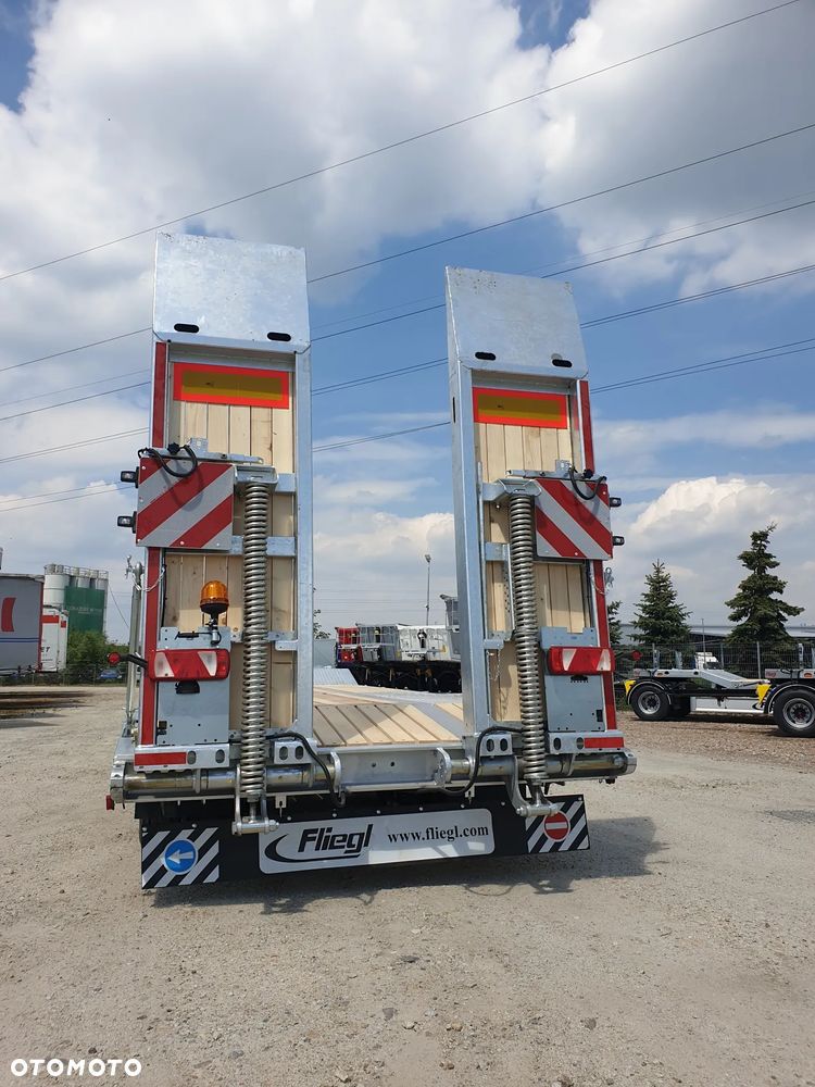 Fliegl Fliegl przyczepa niskopodwoziowa DTS 300 - 9