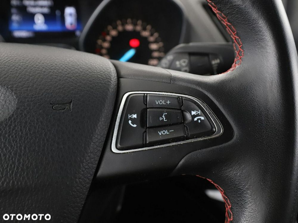 Ford Kuga 1.5 EcoBoost 2x4 ST-Line - 30