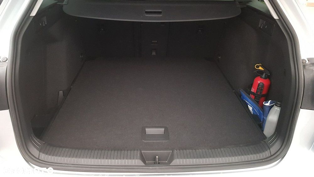 Volkswagen Golf - 23