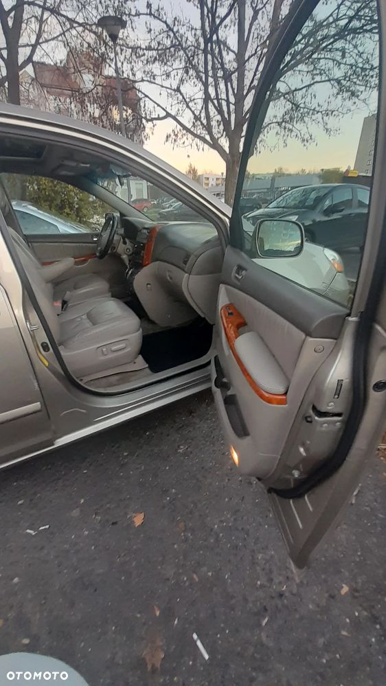 Toyota Sienna 3.3 LE AWD - 31