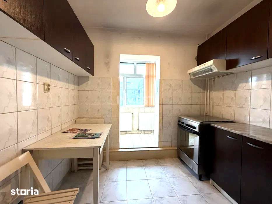 Apartament 2 camere, decomandat, 51 mp, zona Nicolina 2, Iasi — fotografia 1