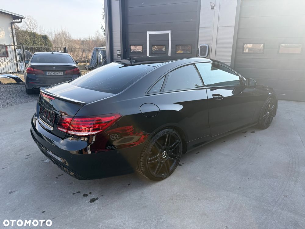 Mercedes-Benz Klasa E 250 7G-TRONIC Sport Edition - 14