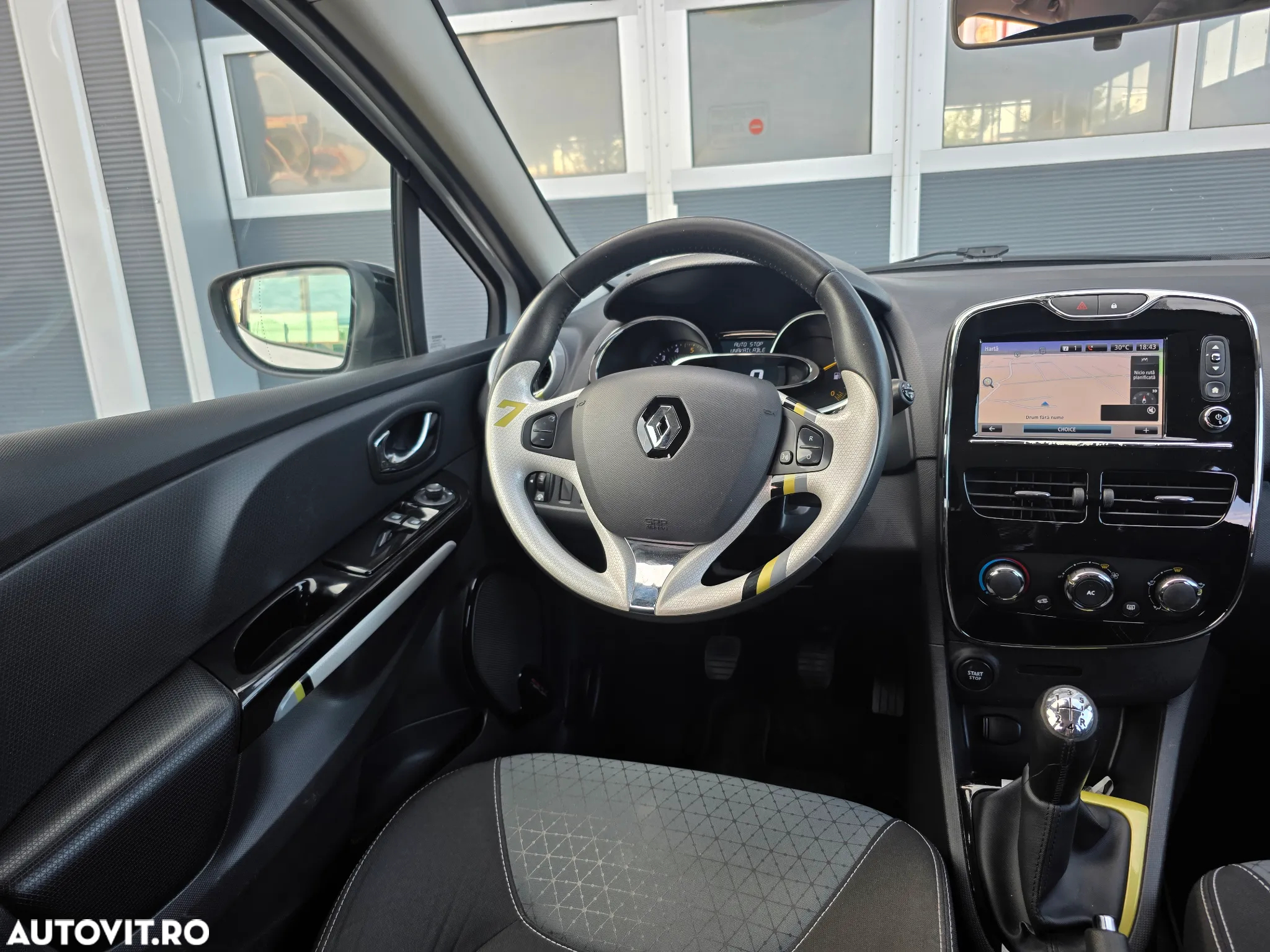 Renault Clio dCi 90 Dynamique - 14