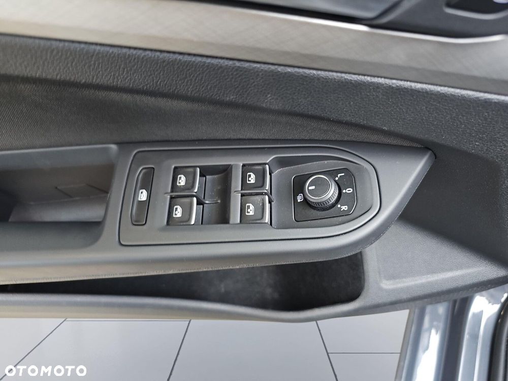 Volkswagen Golf Variant 2.0 TDI Life DSG - 18