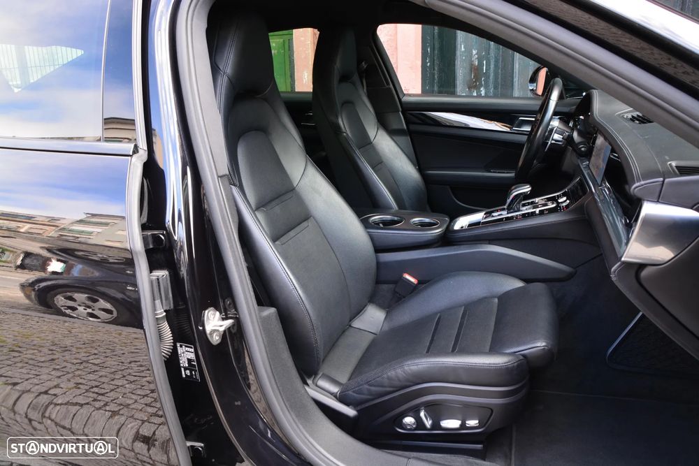 Porsche Panamera 4 S - 53