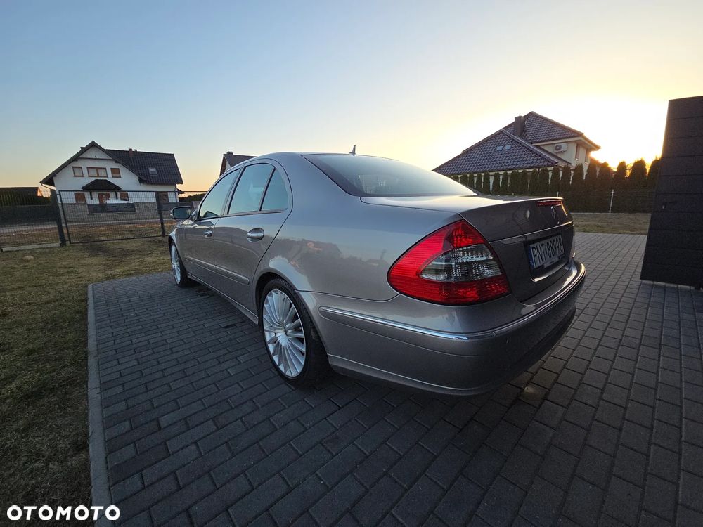 Mercedes-Benz Klasa E - 9