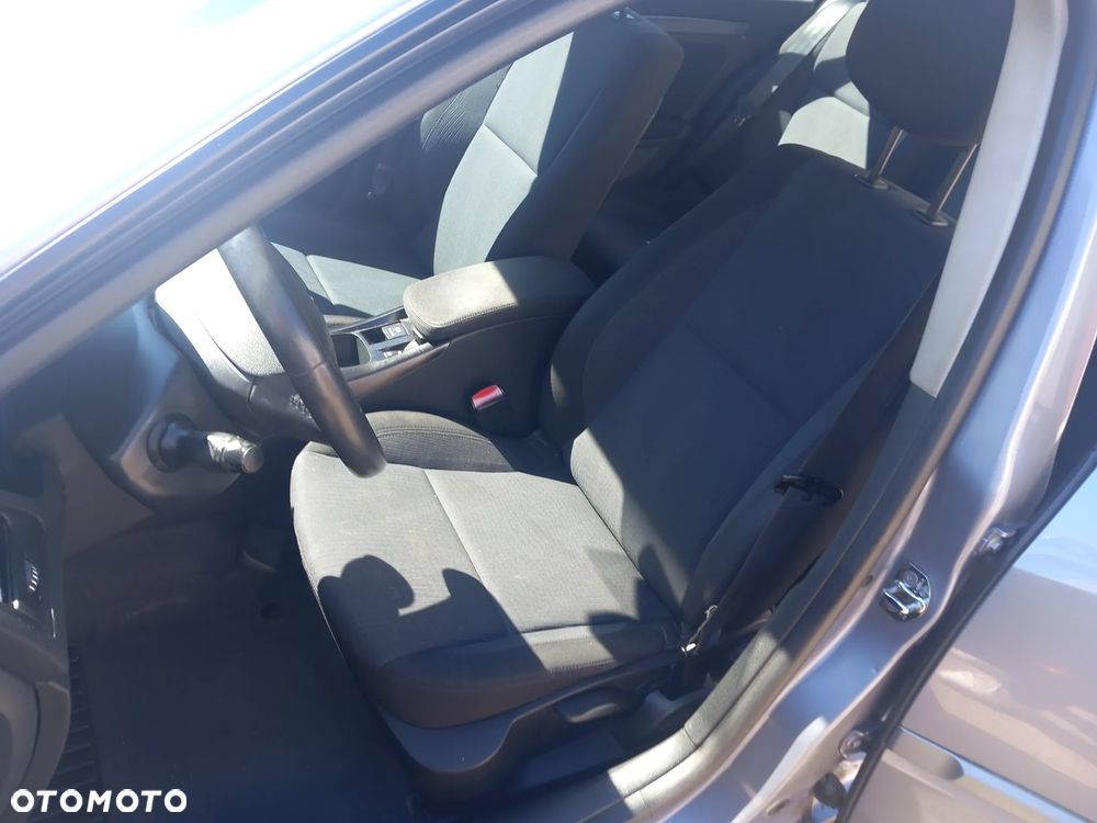 Renault Laguna 1.6 16V 110 Expression - 28