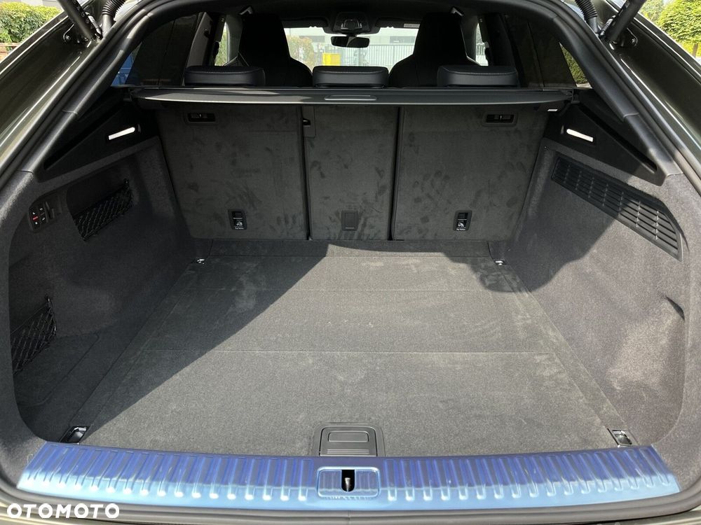 Audi SQ8 - 13