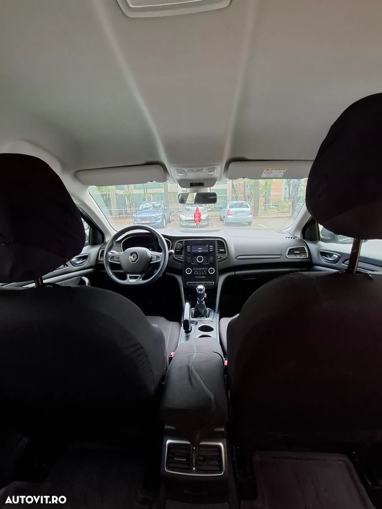 Renault Megane TCe Zen - 16