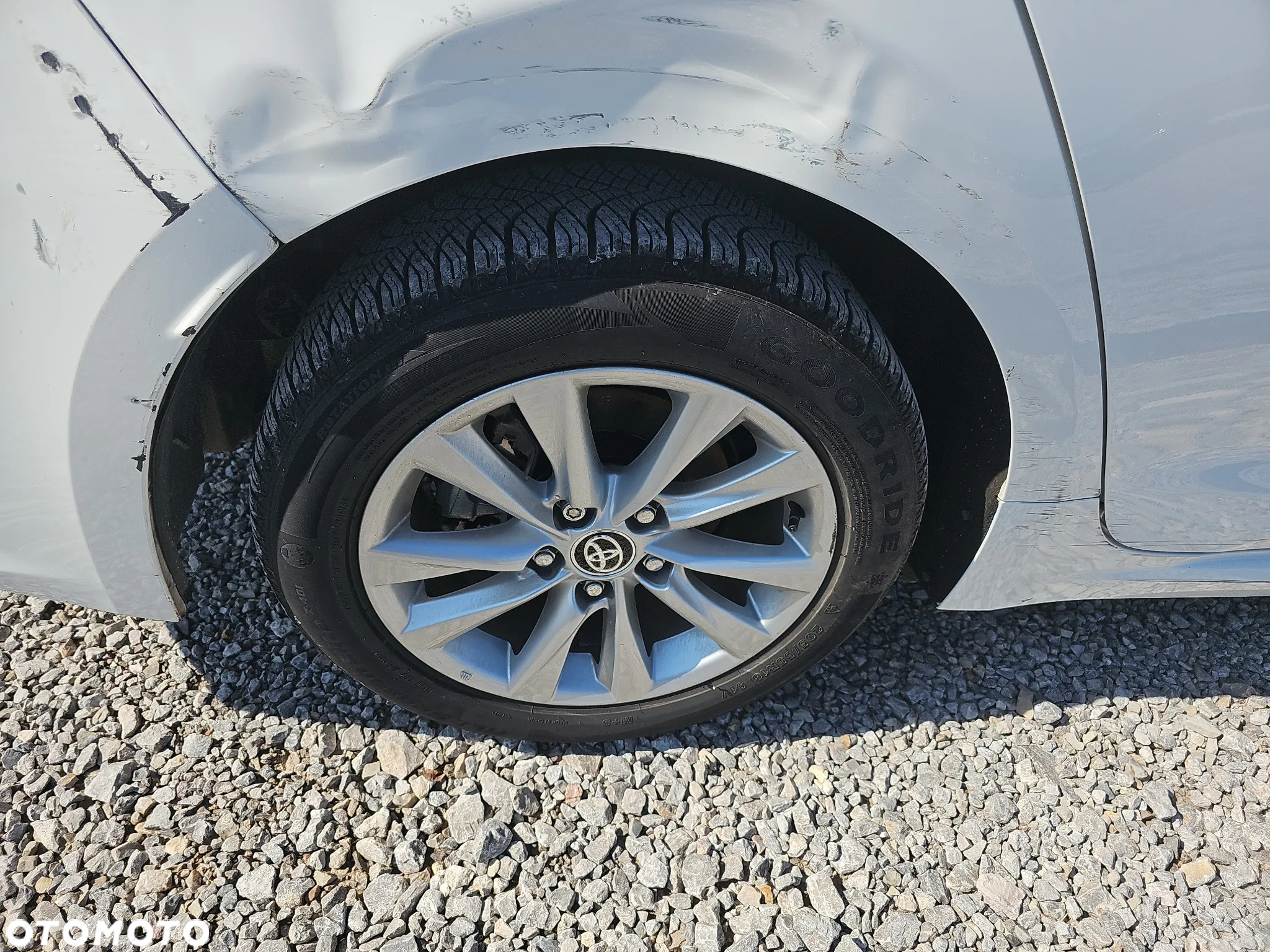 Toyota Corolla 1.8 Hybrid Comfort - 27
