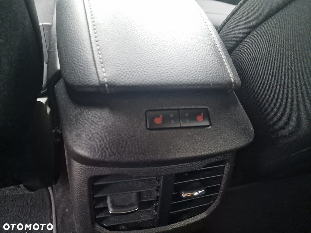 Ford Mondeo 2.0 EcoBlue Trend - 17
