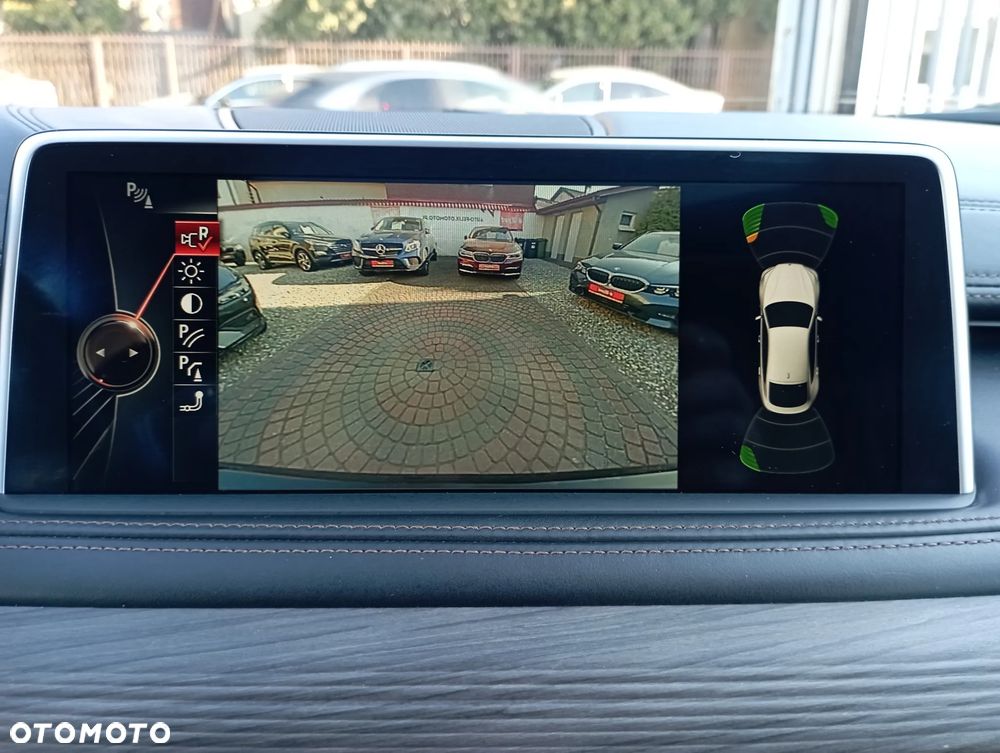 BMW X6 xDrive30d - 17