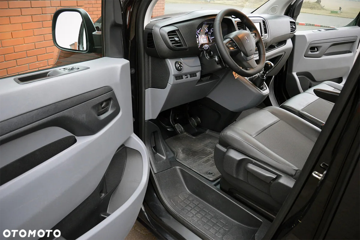 Peugeot Expert - 8