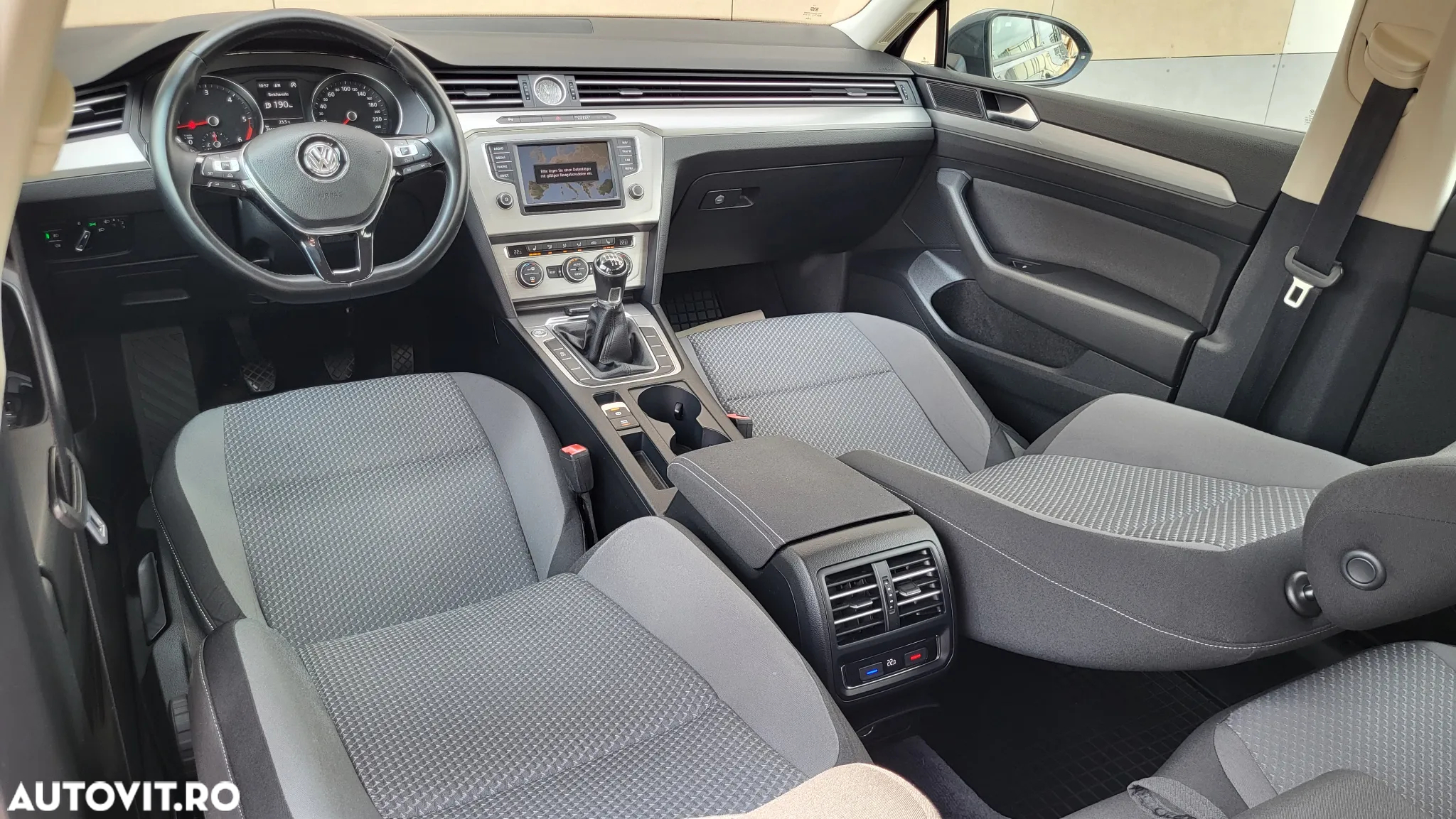 Volkswagen Passat Variant 2.0 TDI (BlueMotion Technology) Comfortline - 5