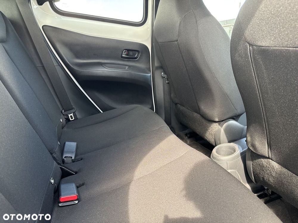 Toyota Aygo X - 12