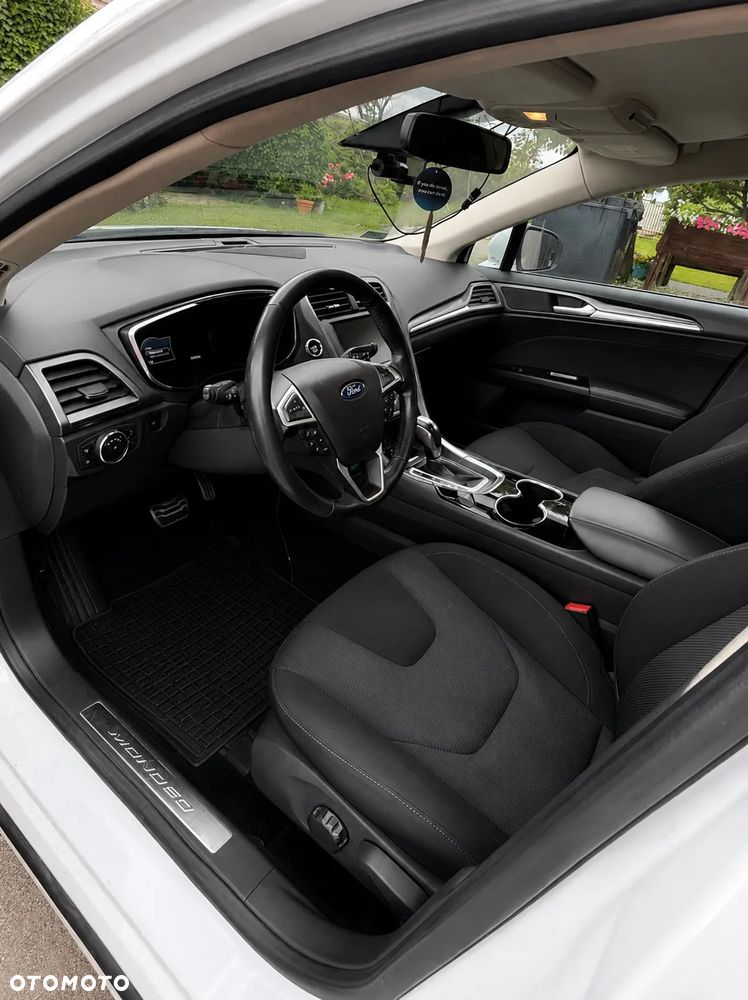 Ford Mondeo 2.0 EcoBoost Titanium - 5
