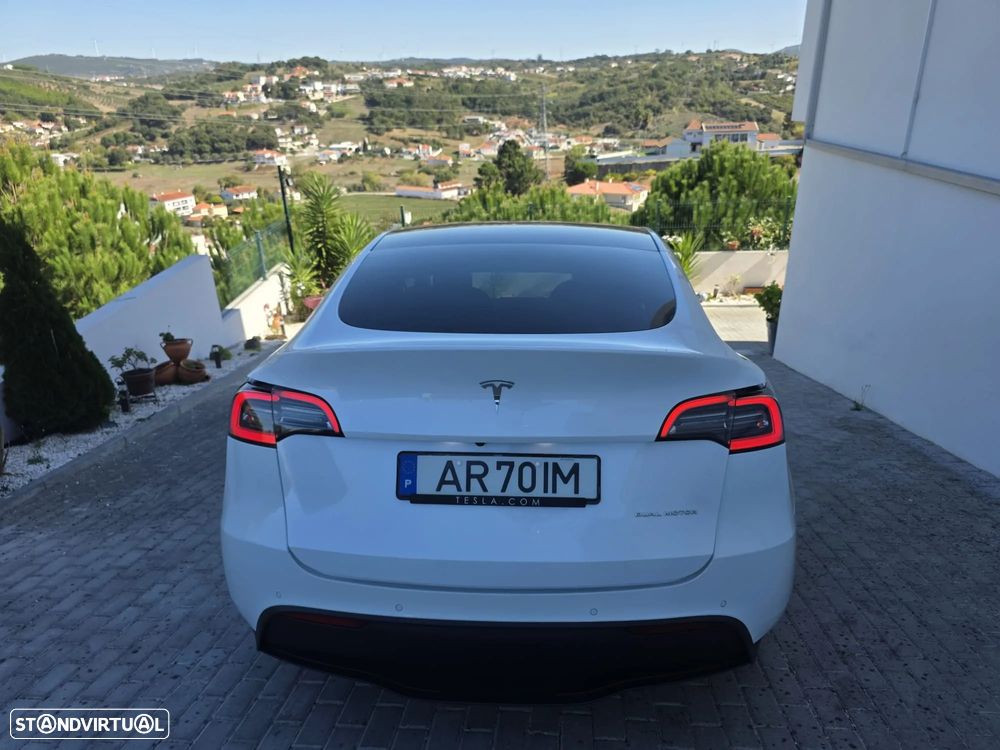Tesla Model Y Long Range Tração Integral - 11
