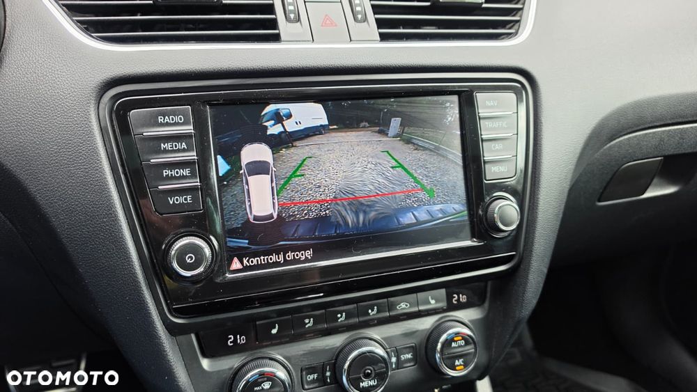 Skoda Octavia 2.0 TDI SCR 4x4 RS DSG - 19