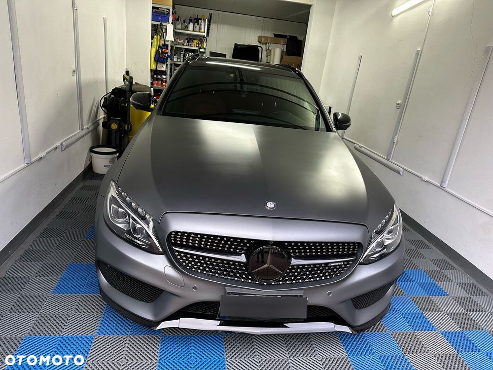 Mercedes-Benz Klasa C AMG 43 4-Matic - 4