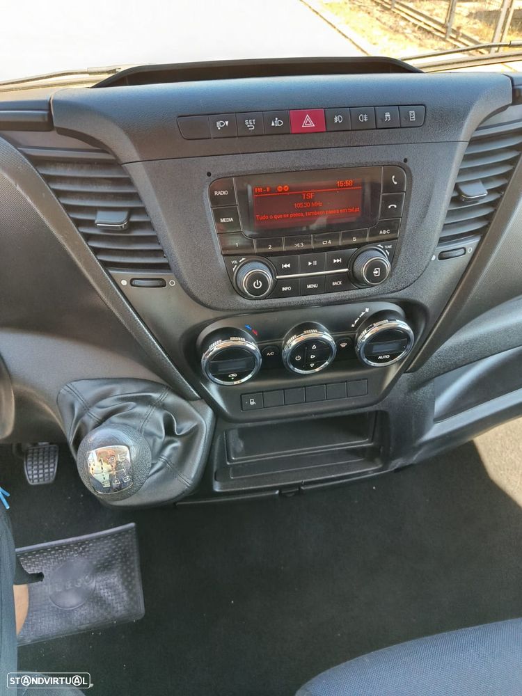Iveco Daily 3.0 35C18H 3000 CD - 11