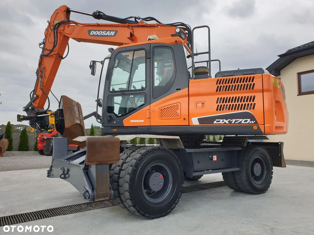 Doosan DX 170W ROTOTILT SPROWADZONY PIĘKNY STAN - 33