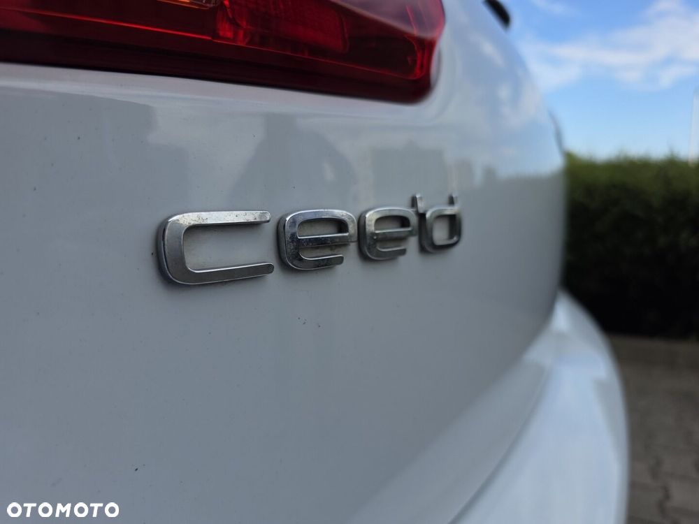 Kia Ceed 1.4 S - 23