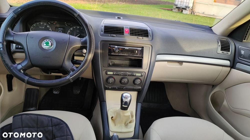 Skoda Octavia 2.0 TDI Elegance - 10