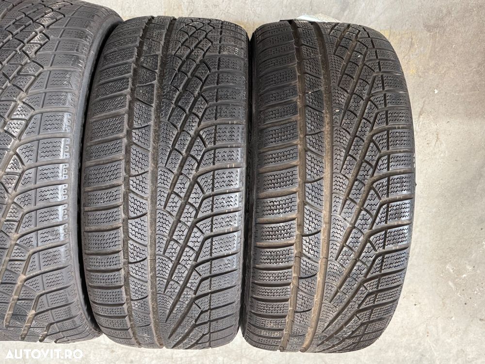 Vând set anvelope 255/40/19-275/40/19 Pirelli de iarnă ca noi - 2