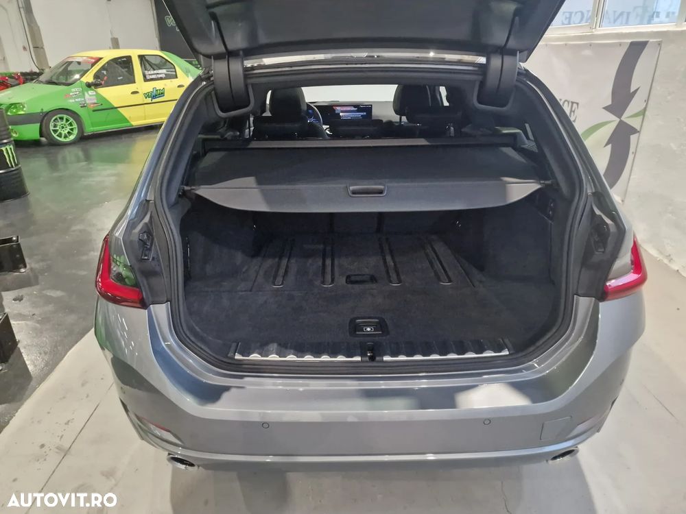 BMW Seria 3 320d Touring Aut. Sport Line - 20