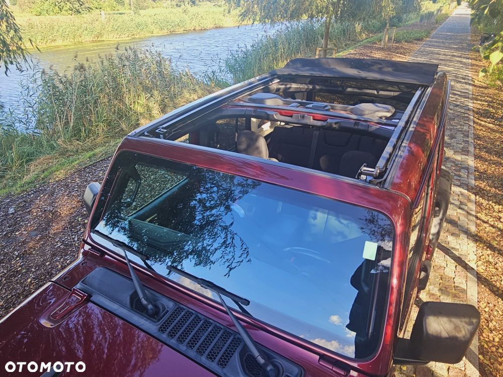 Jeep Wrangler - 5