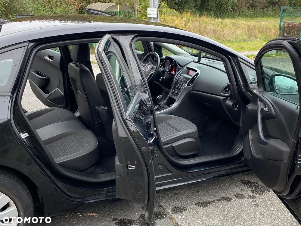 Opel Astra 1.4 T EU6 - 17