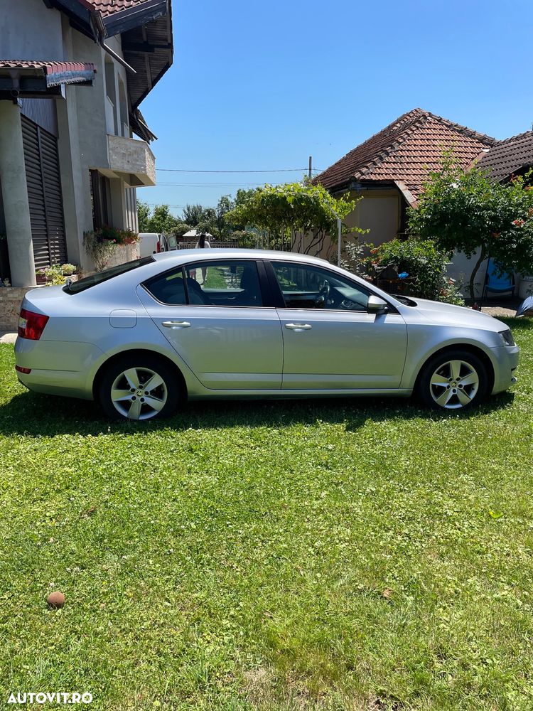 Skoda Octavia 1.6 TDI Ambition - 4