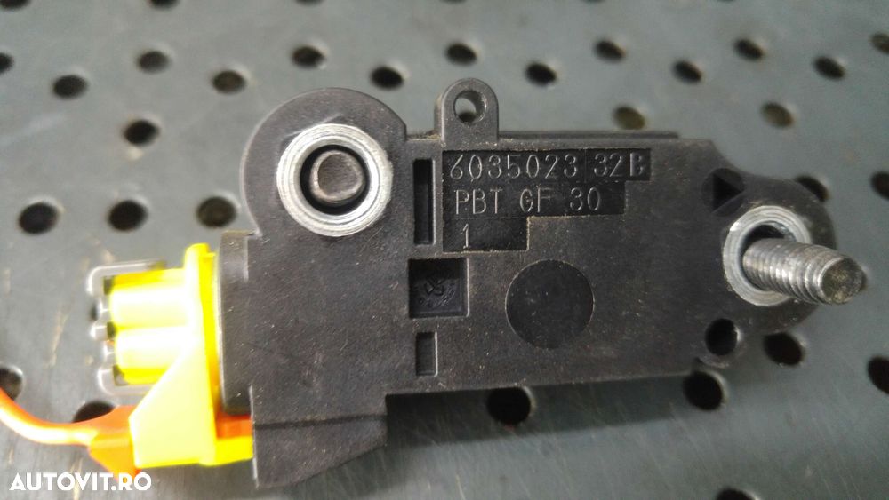 Senzor impact chevrolet captiva c100 c140 603502332b 96631484 - 3