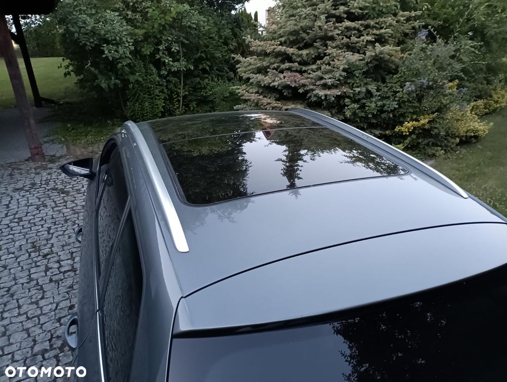 Seat Leon 2.0 TDI DPF Start&Stop DSG XCELLENCE - 4