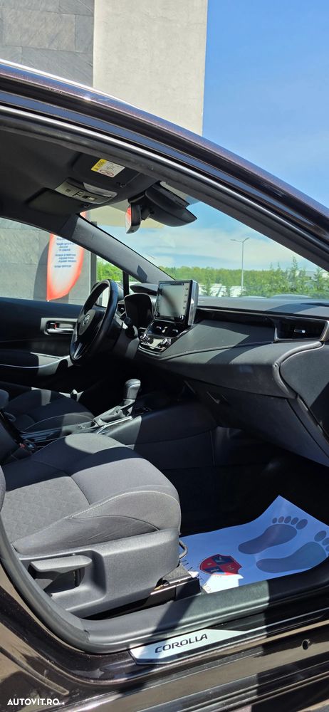 Toyota Corolla 1.8 Business Edition - 25