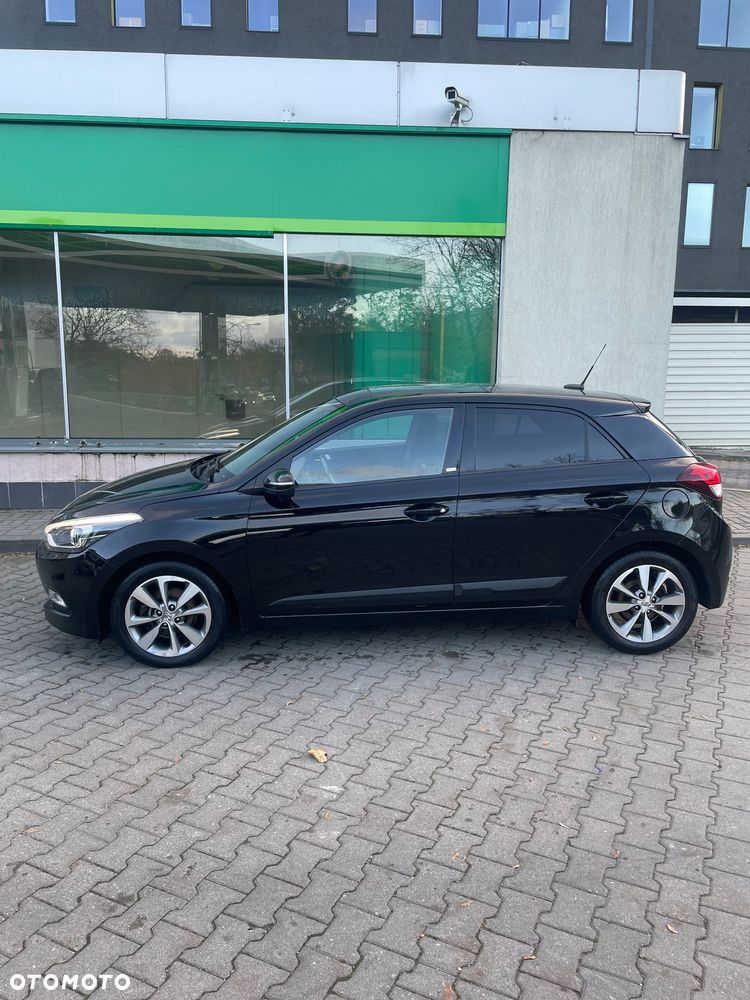 Hyundai i20 1.1 CRDi BlueDrive Comfort - 6
