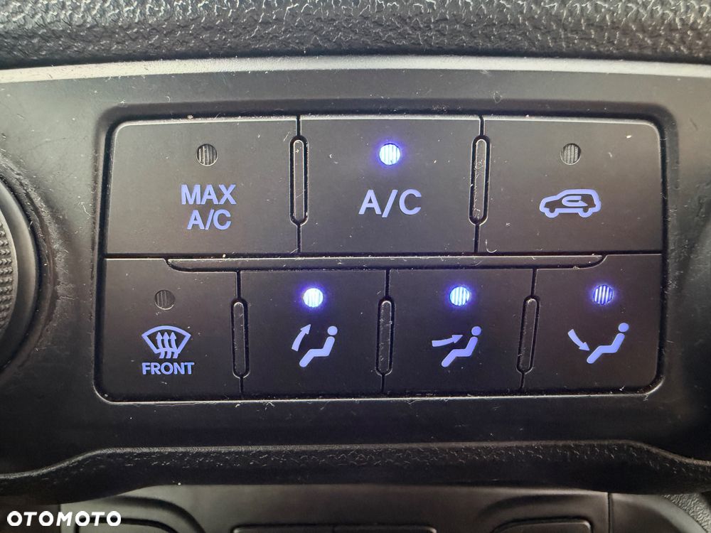 Hyundai ix35 2.0 2WD Style - 17