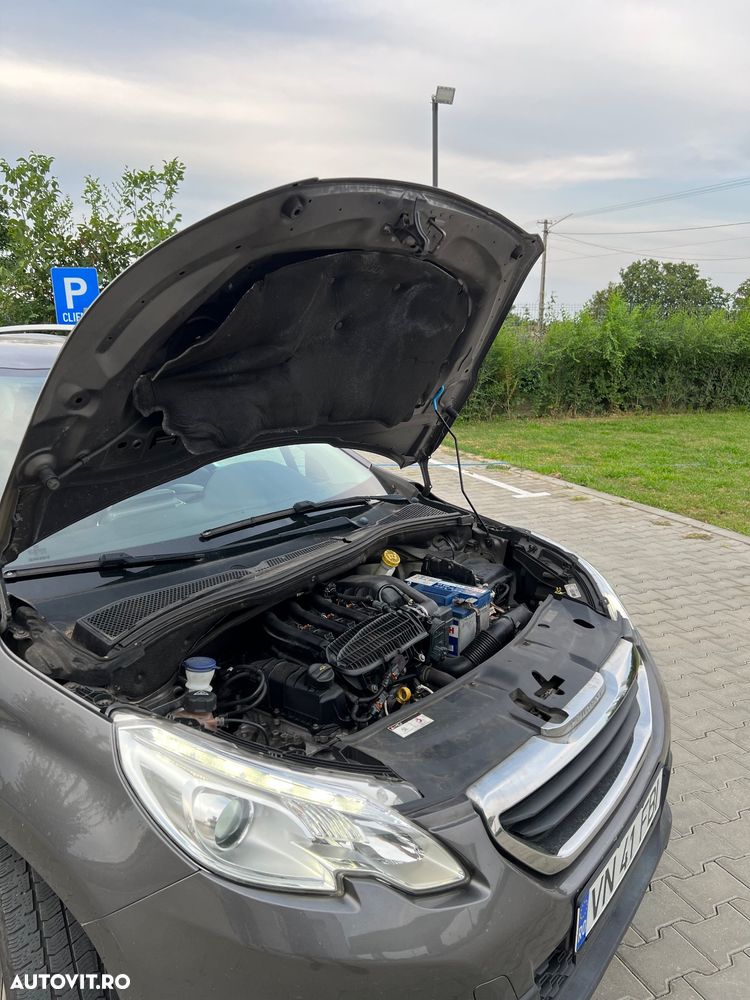 Peugeot 2008 1.2 VTi Active - 5