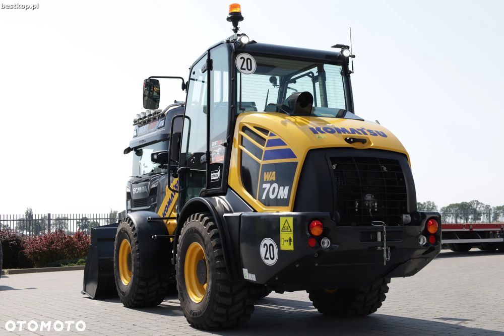 Komatsu WA70M-8 - 10