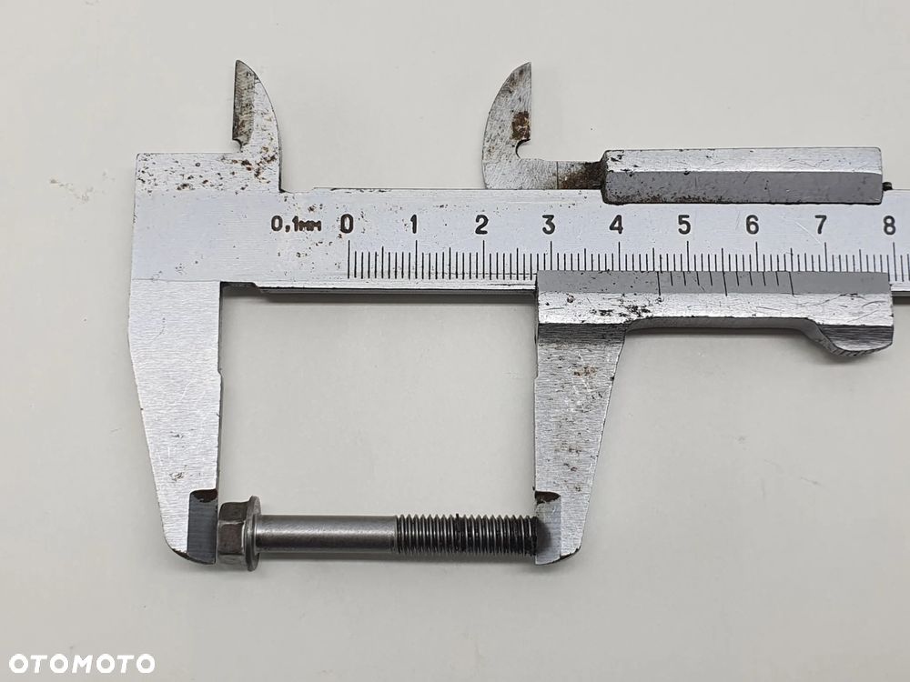 SUZUKI GSR 750 11-16 DEKIEL POKRYWA + ŚRUBY - 18