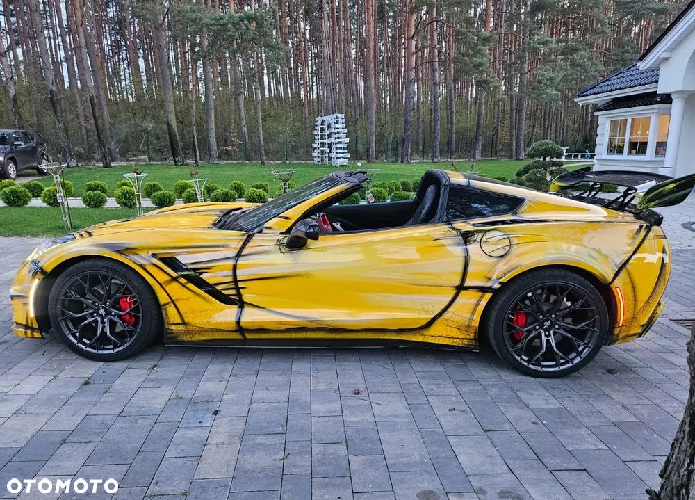 Chevrolet Corvette - 8