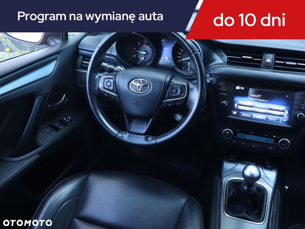 Toyota Avensis - 9