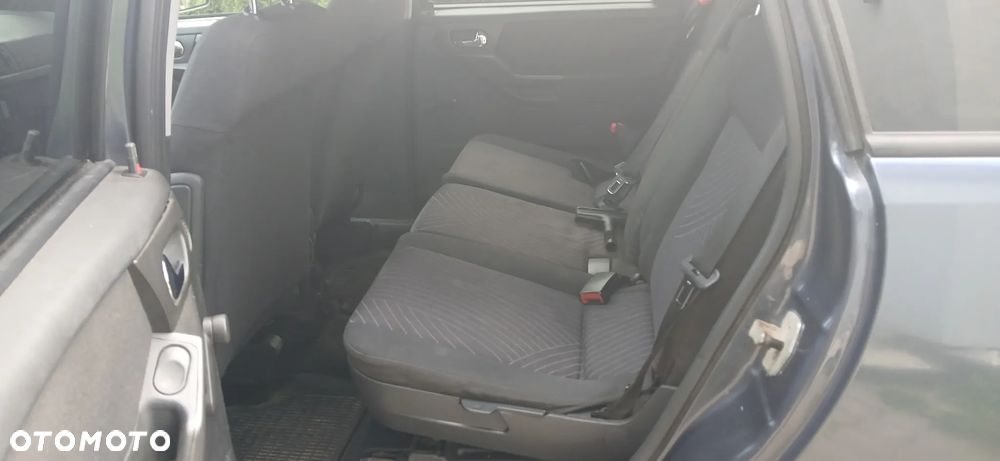 Opel Meriva - 11