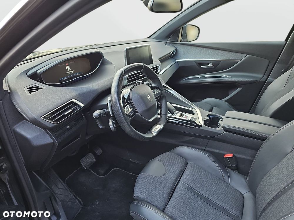 Peugeot 5008 1.6 PureTech GT Line S&S EAT8 - 17