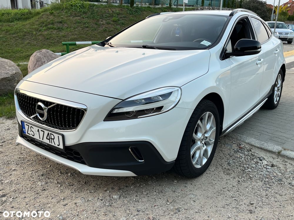 Volvo V40 T3 Drive-E Summum - 1