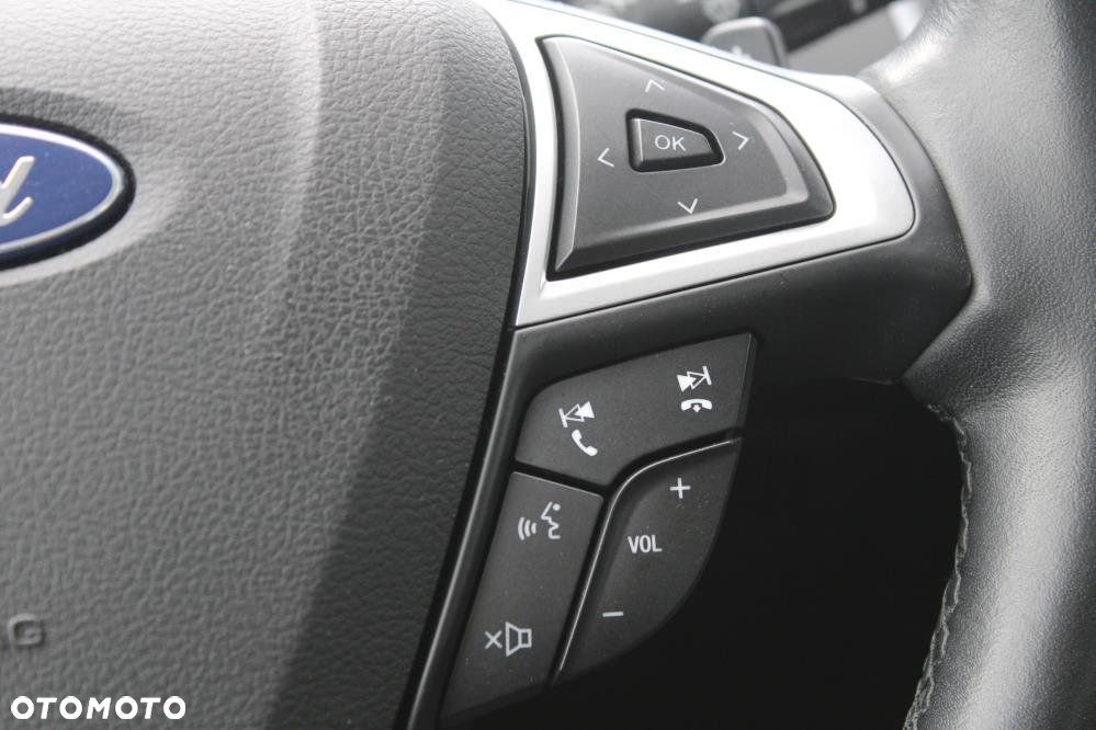 Ford S-Max - 30