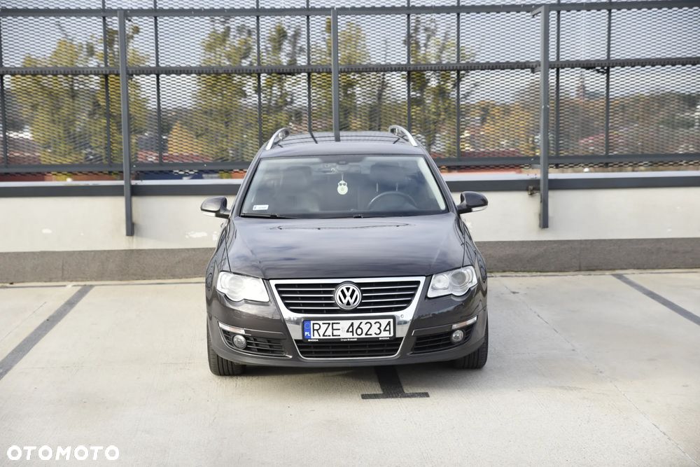 Volkswagen Passat 2.0 TDI DPF Highline DSG - 2
