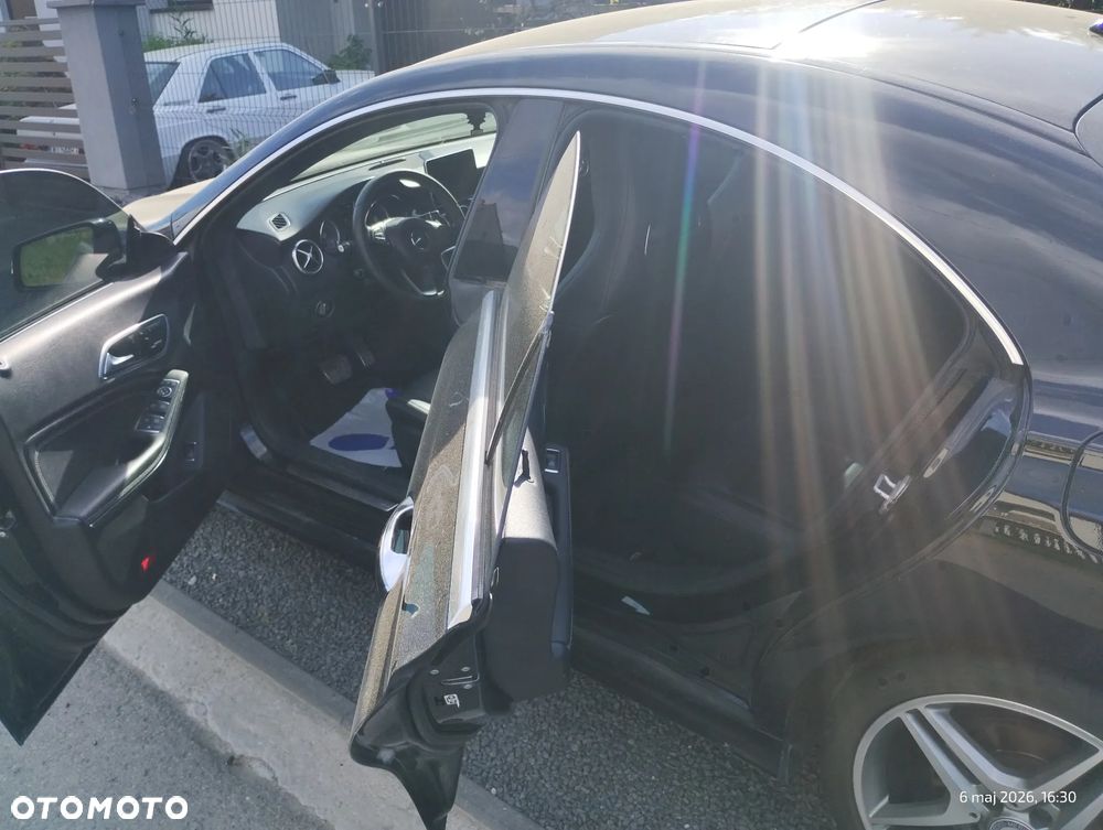Mercedes-Benz CLA 250 4Matic 7G-DCT - 6